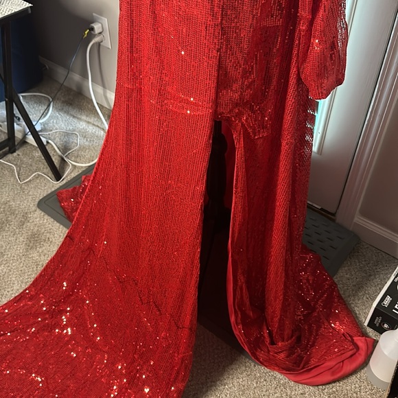 Red two side split dress - Picture 3 of 4